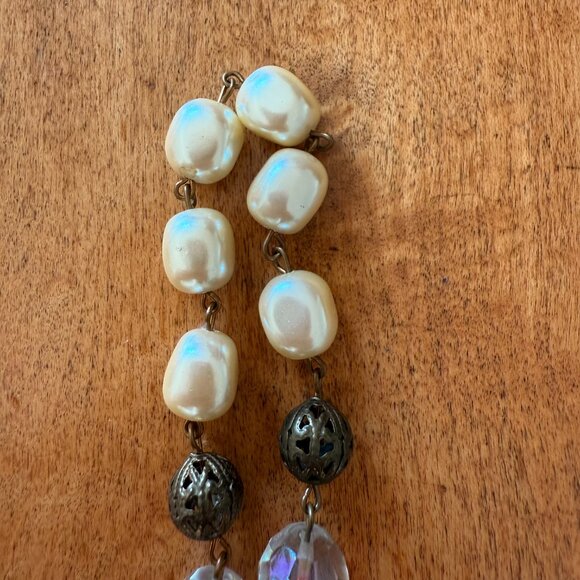 Long costume pearl, rainbow crystal, and brass necklace - Picture 9 of 10